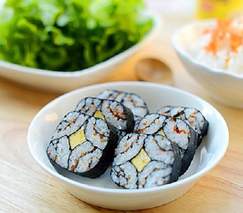Hướng dẫn Cách làm kimbap đẹp mắt để khiến bữa ăn trở nên hấp dẫn và đầy màu sắc